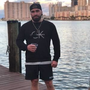 Meet your Posher, Mickael